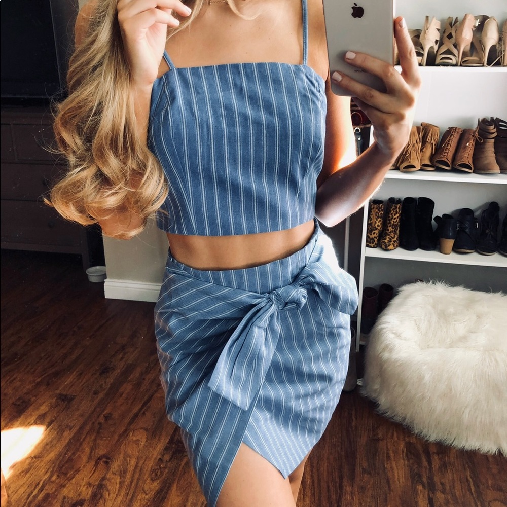 Blue striped summer set